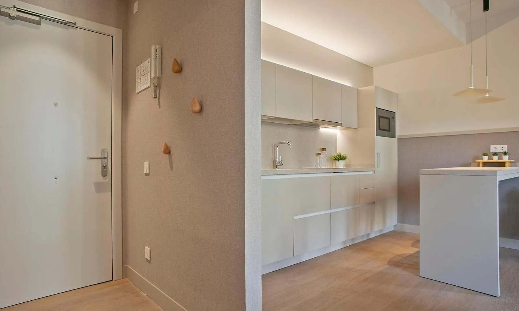 Fisa Rentals Ramblas Apartments Barcelona Spain